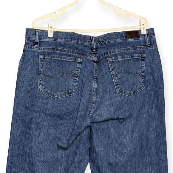 Lee Relaxed Fit Straight Leg at the Waist High Rise Denim Jeans Size 18 Medium - Picture 6 of 14